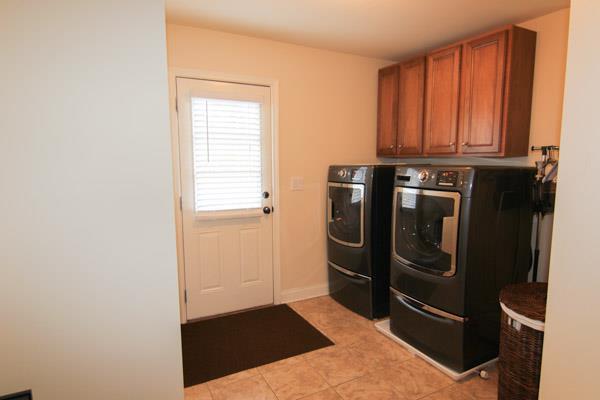 285 Patrick Cir, Suwanee, GA 30024 photo 13