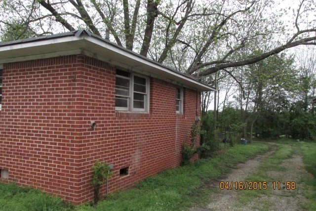 718 N Broad St, Monroe, GA 30656 photo 2