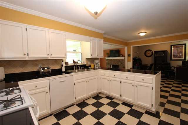 2736 Summercrest Ln, Duluth, GA 30096 photo 6