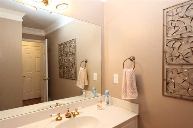 2736 Summercrest Ln, Duluth, GA 30096 photo 12