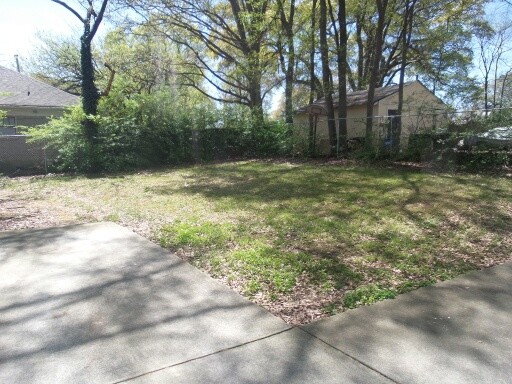 882 Custer St, Atlanta, GA 30354 photo 3