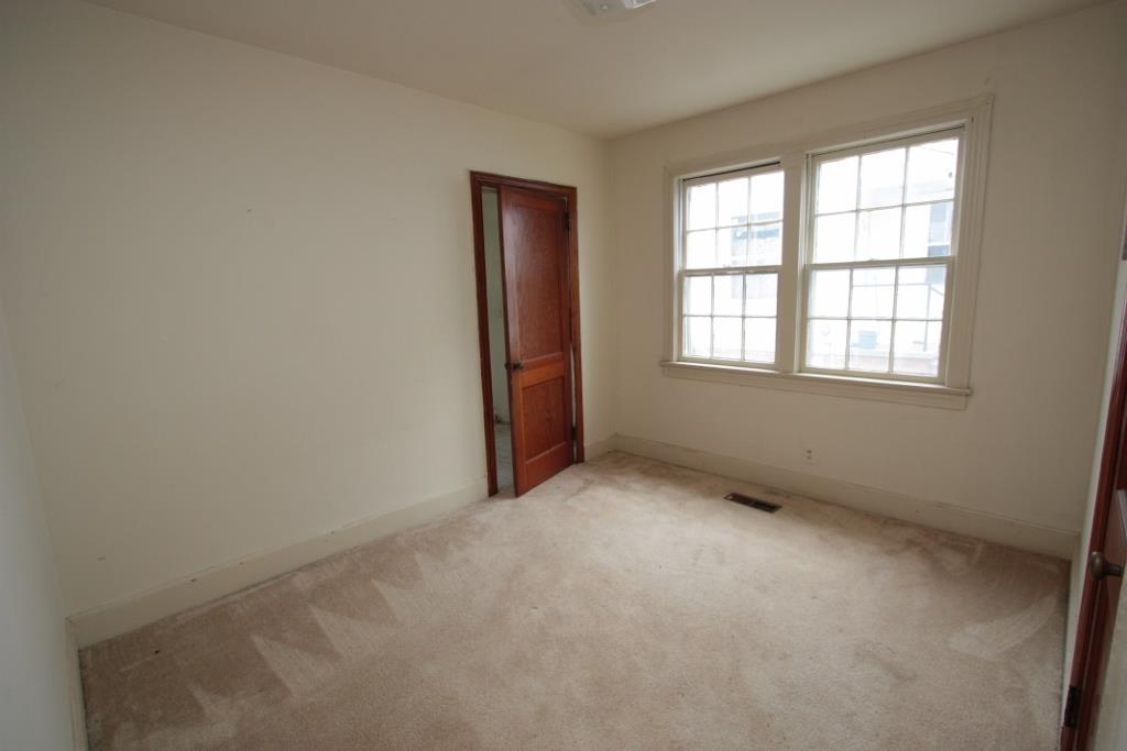 306 N Lee St, Lagrange, GA 30240 photo 4