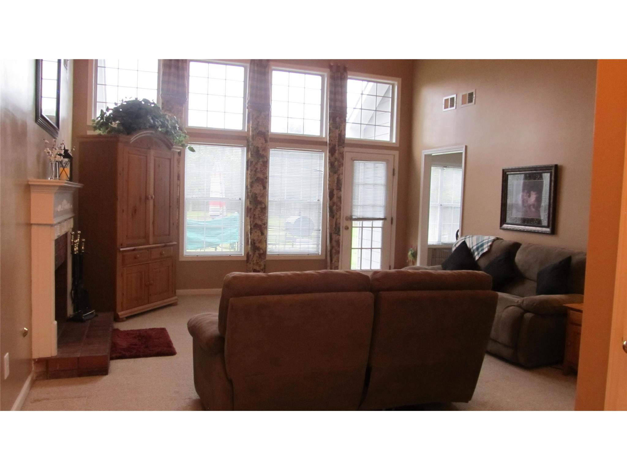 130 Grayview Ct, Grayson, GA 30017 photo 3