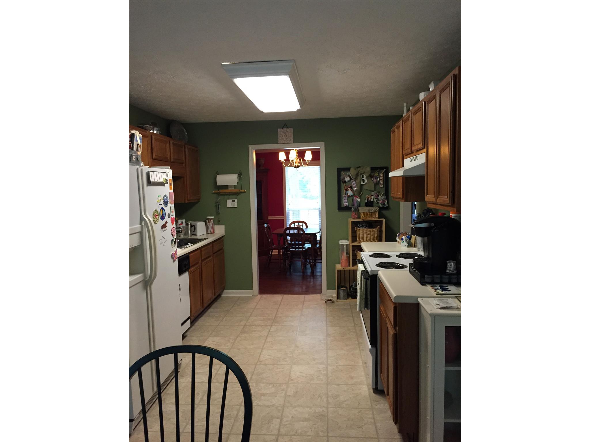 102 Saddlebrook Ct, Lagrange, GA 30240 photo 2