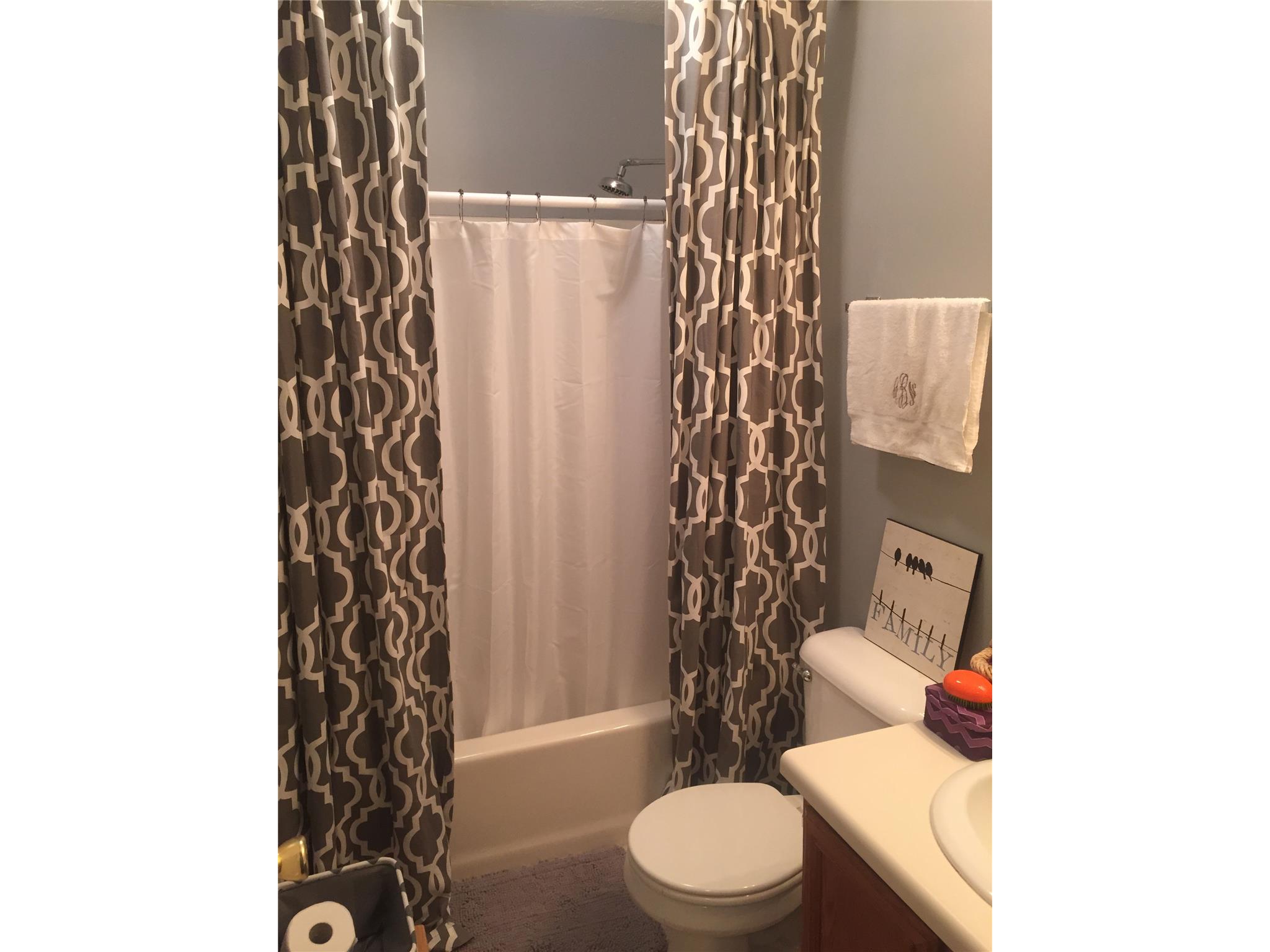 102 Saddlebrook Ct, Lagrange, GA 30240 photo 8