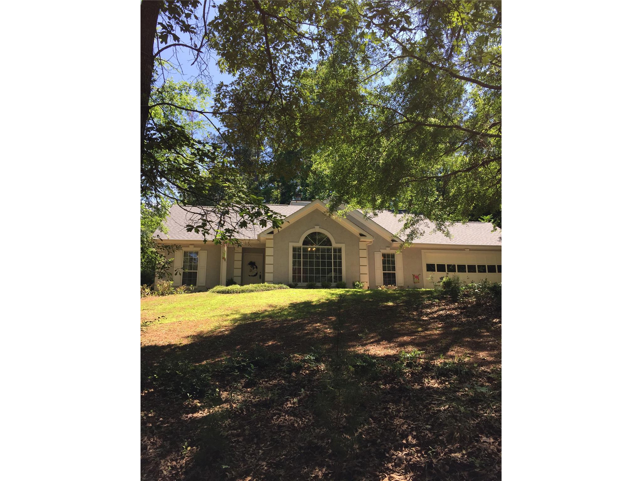 102 Saddlebrook Ct, Lagrange, GA 30240 photo 1