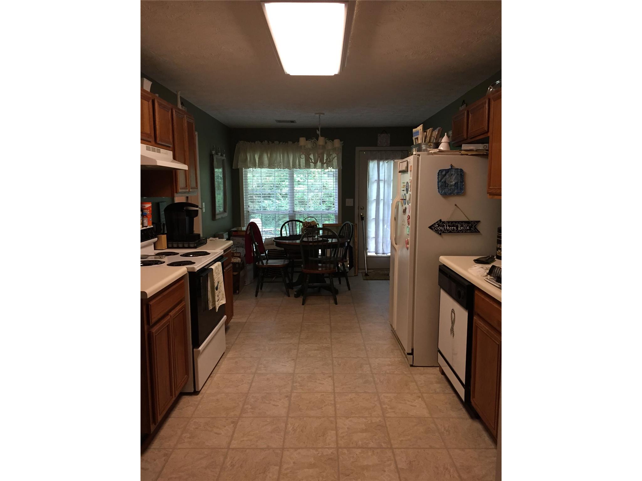 102 Saddlebrook Ct, Lagrange, GA 30240 photo 3