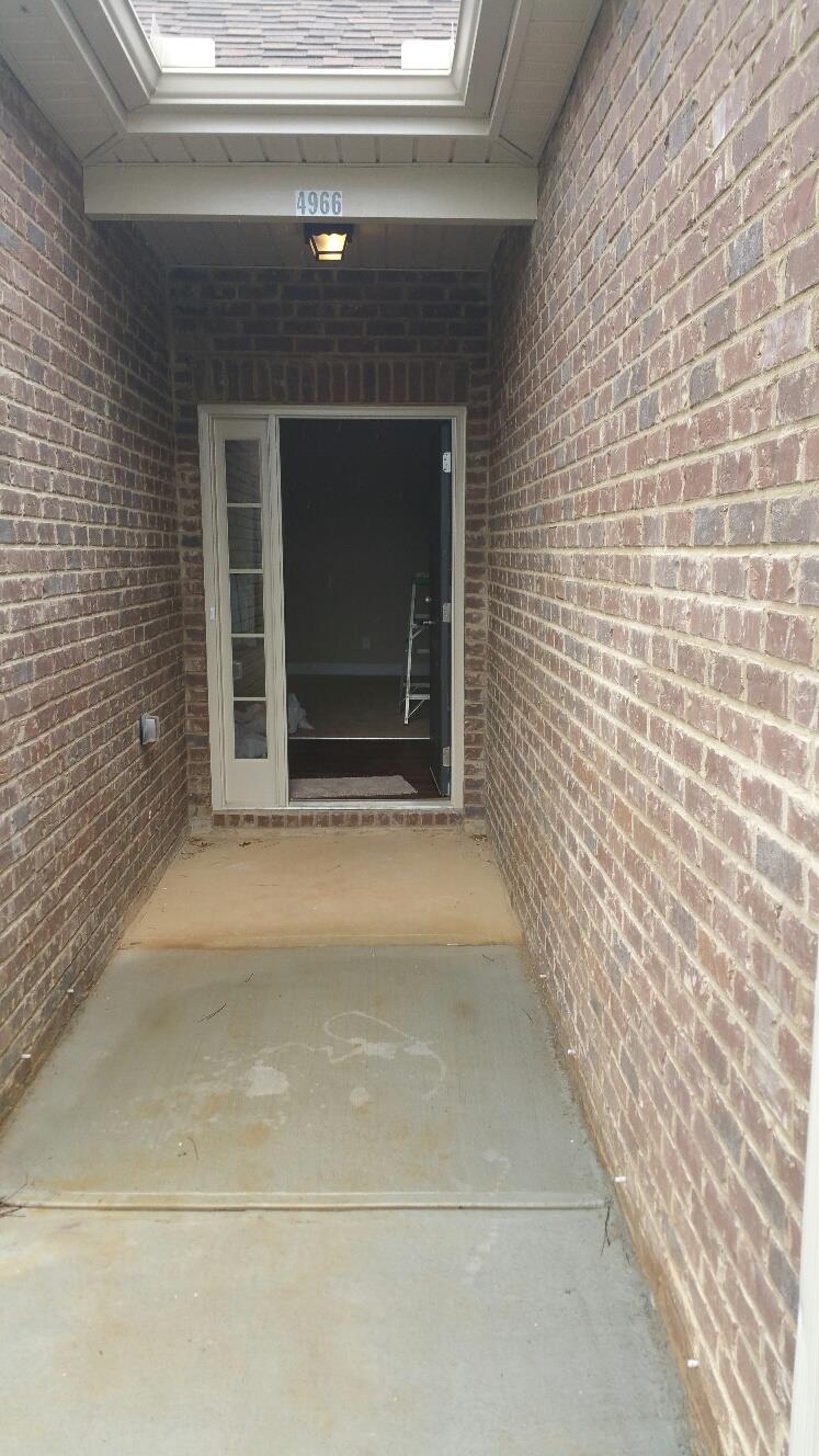 5006 Summersun Dr, Morrow, GA 30260 photo 2