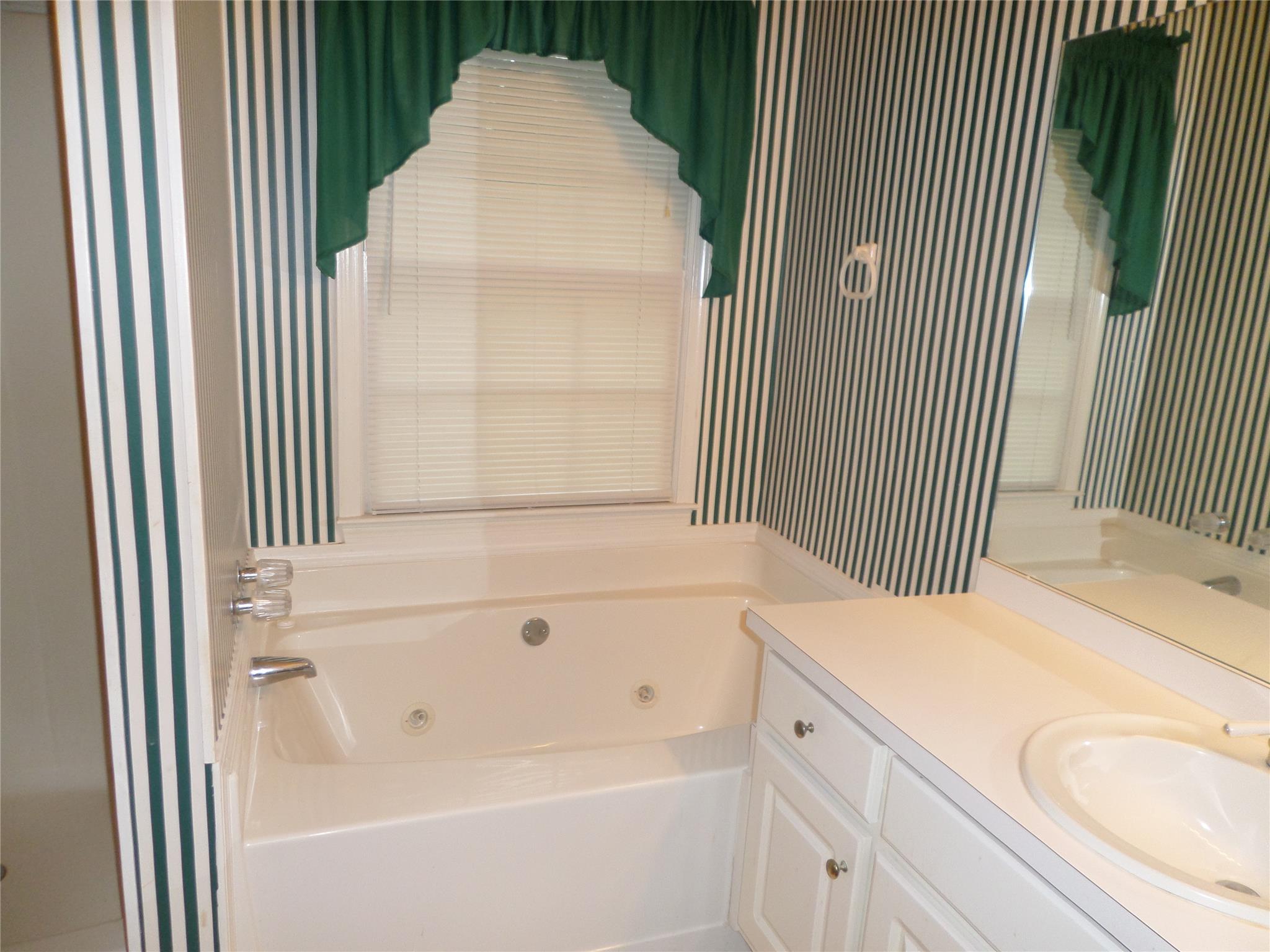 2859 Thompson Mill Rd, Buford, GA 30519 photo 16