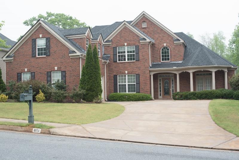 8151 Crestview Dr, Covington, GA 30014 photo 1