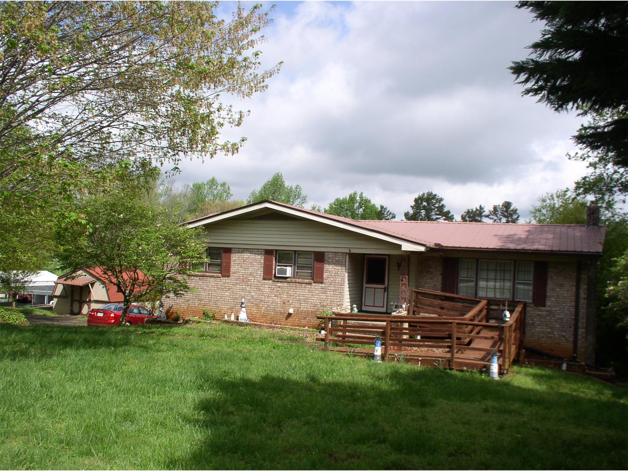 345 Highland Ave, Cornelia, GA 30531 photo 1