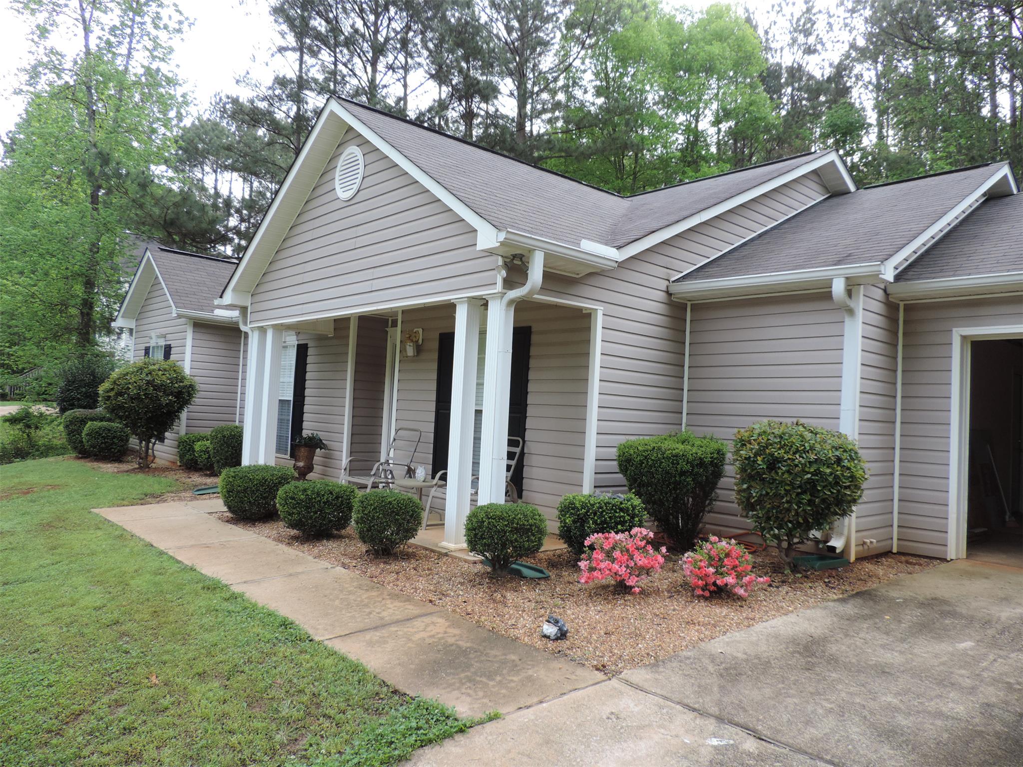 107 Philmont Ct, Lagrange, GA 30240 photo 4