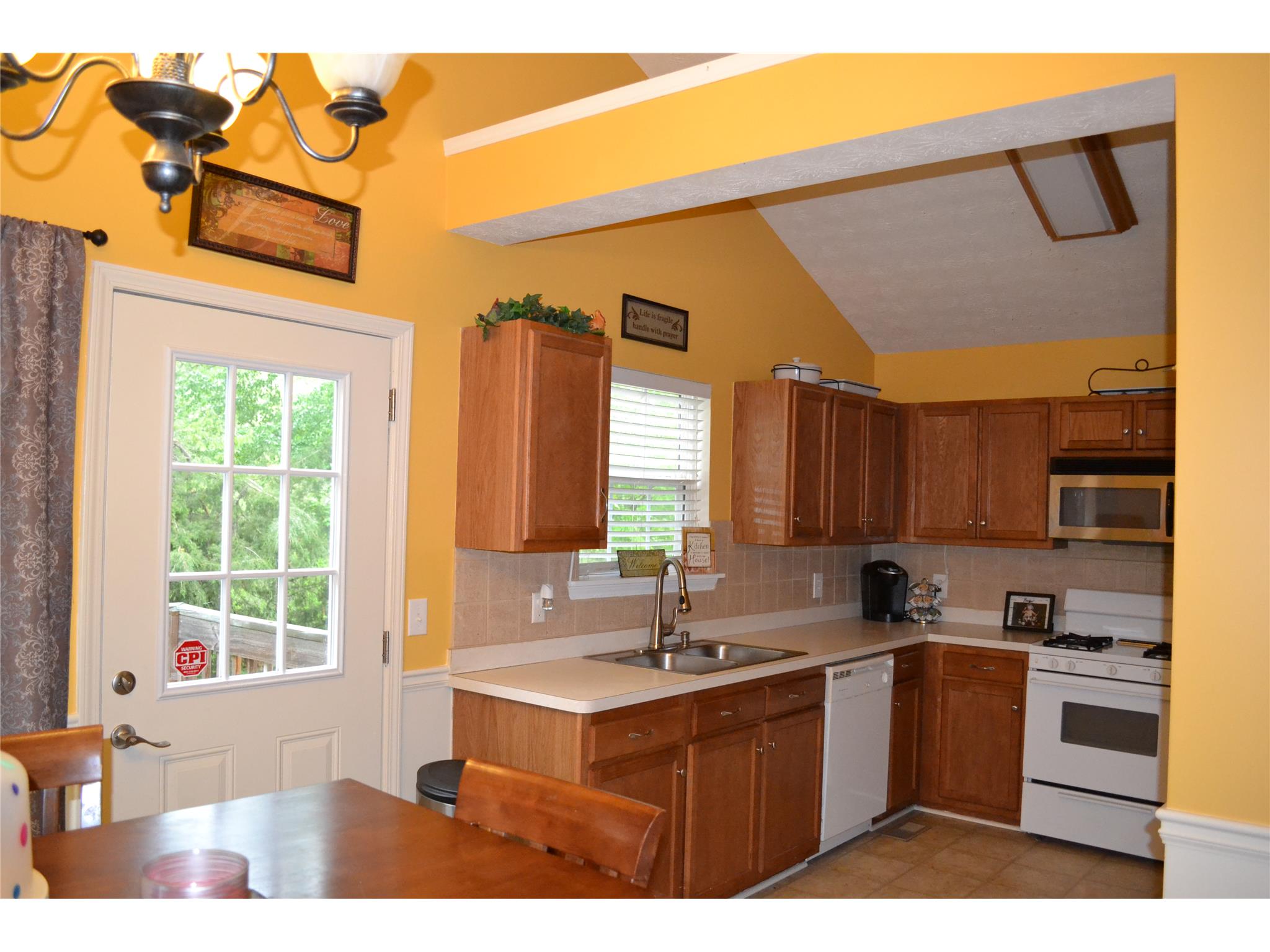 302 Arlington Ln, Commerce, GA 30529 photo 3
