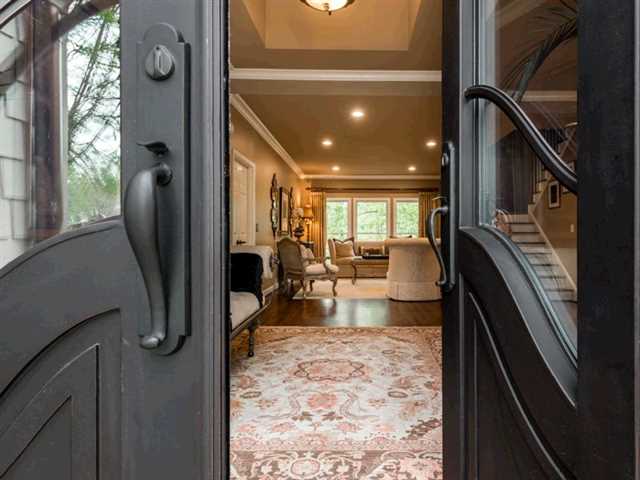 7555 Wentworth Dr, Duluth, GA 30097 photo 2