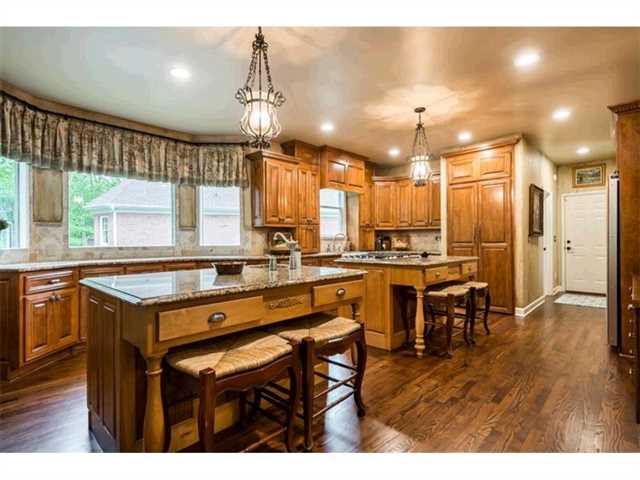 7555 Wentworth Dr, Duluth, GA 30097 photo 5