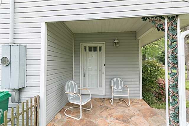2984 Hilltop Dr, Atlanta, GA 30341 photo 2