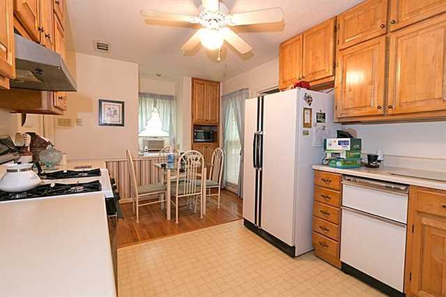 2984 Hilltop Dr, Atlanta, GA 30341 photo 9