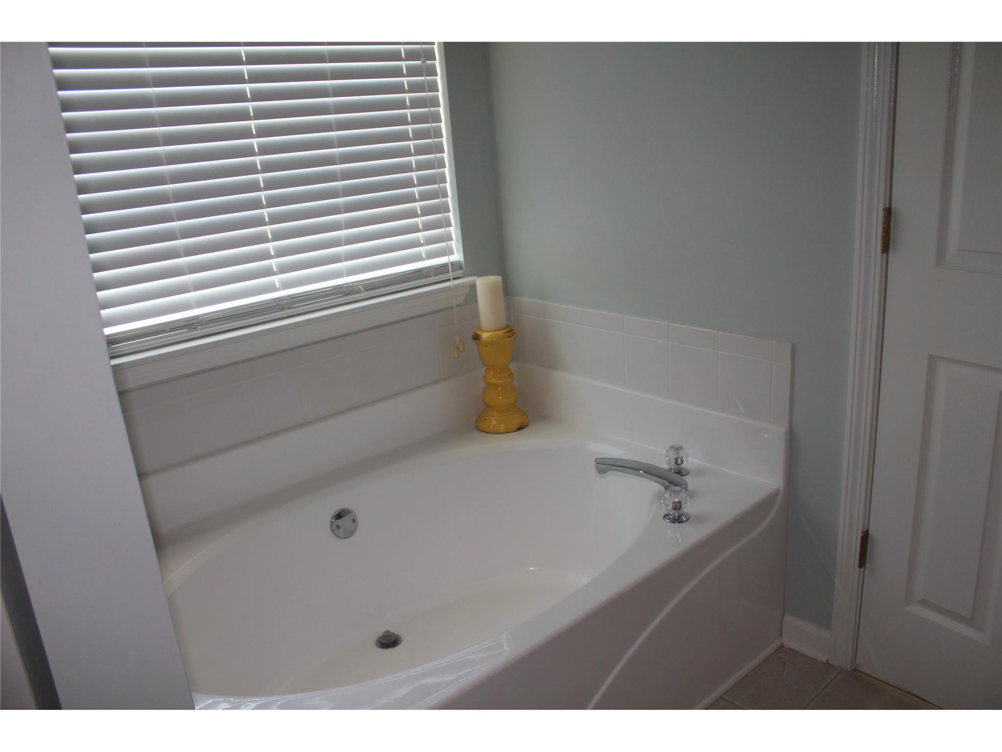 1036 Orchard Cir, Monroe, GA 30656 photo 9