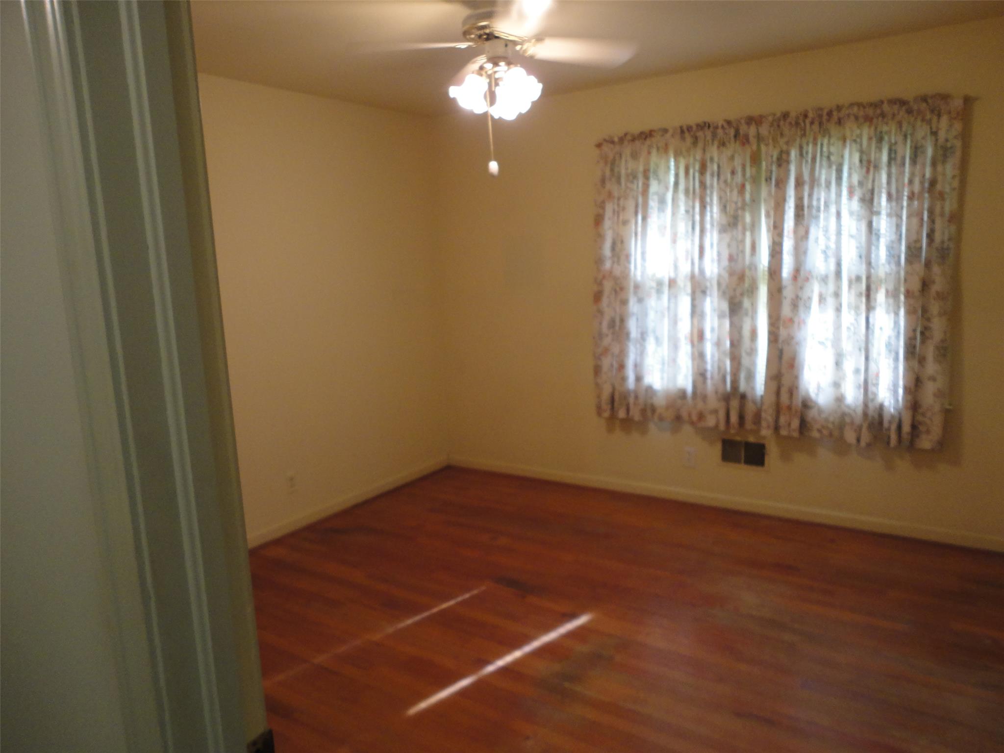 739 Cherokee Rd, Lagrange, GA 30240 photo 11