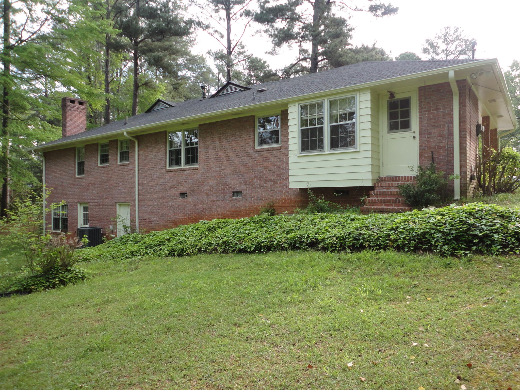 739 Cherokee Rd, Lagrange, GA 30240 photo 2