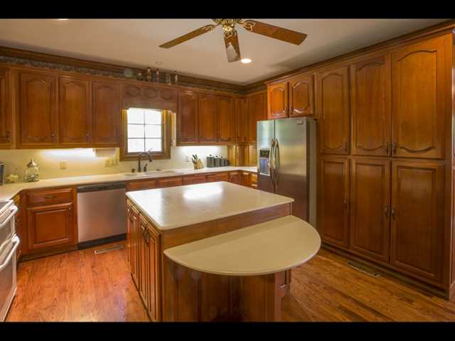 635 Page Pl, Canton, GA 30114 photo 9