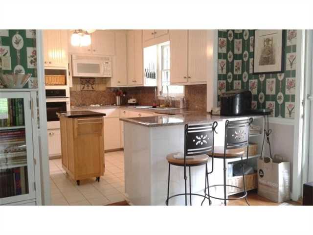 4128 Suzanne Ln, Duluth, GA 30096 photo 2
