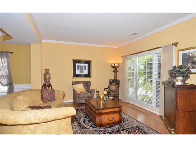 520 Parkbrook Trce, Alpharetta, GA 30004 photo 4