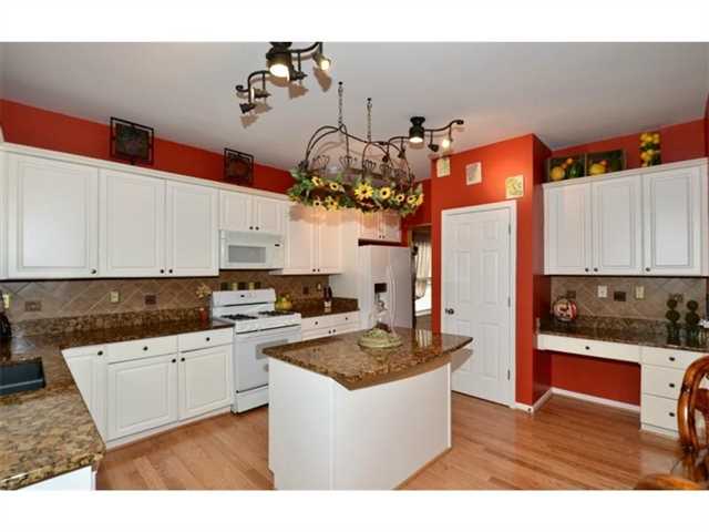 520 Parkbrook Trce, Alpharetta, GA 30004 photo 8