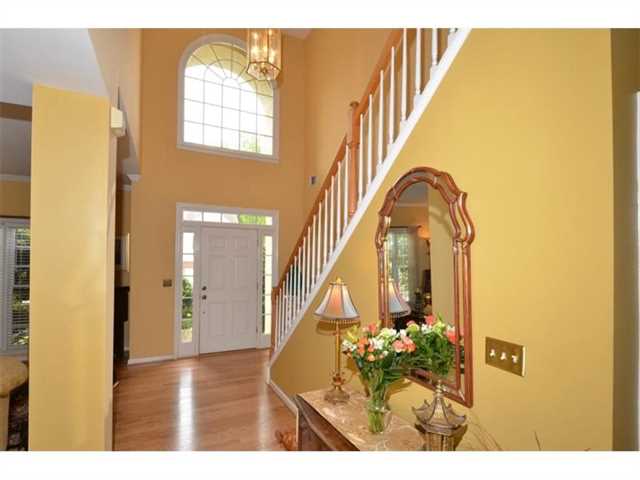 520 Parkbrook Trce, Alpharetta, GA 30004 photo 2