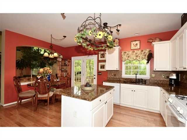 520 Parkbrook Trce, Alpharetta, GA 30004 photo 9