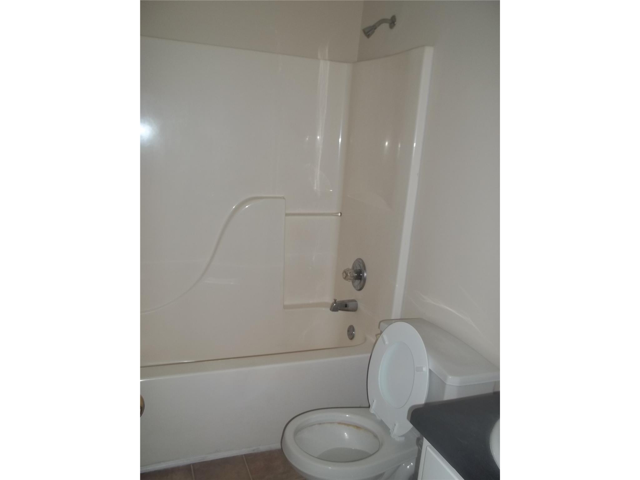 325 E Mcintosh Rd, Griffin, GA 30223 photo 10