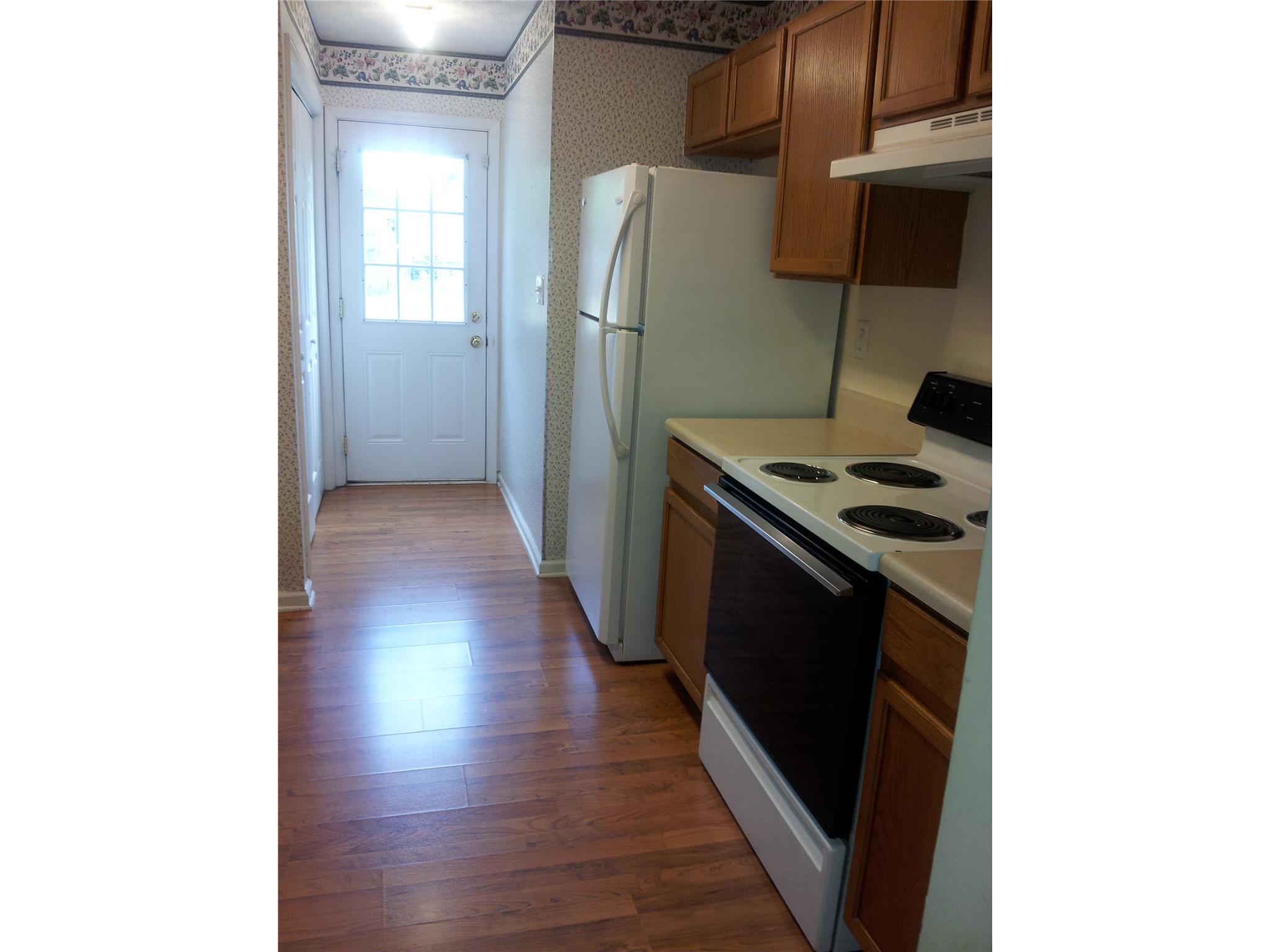 121 Steele Branch Dr, Hampton, GA 30228 photo 4