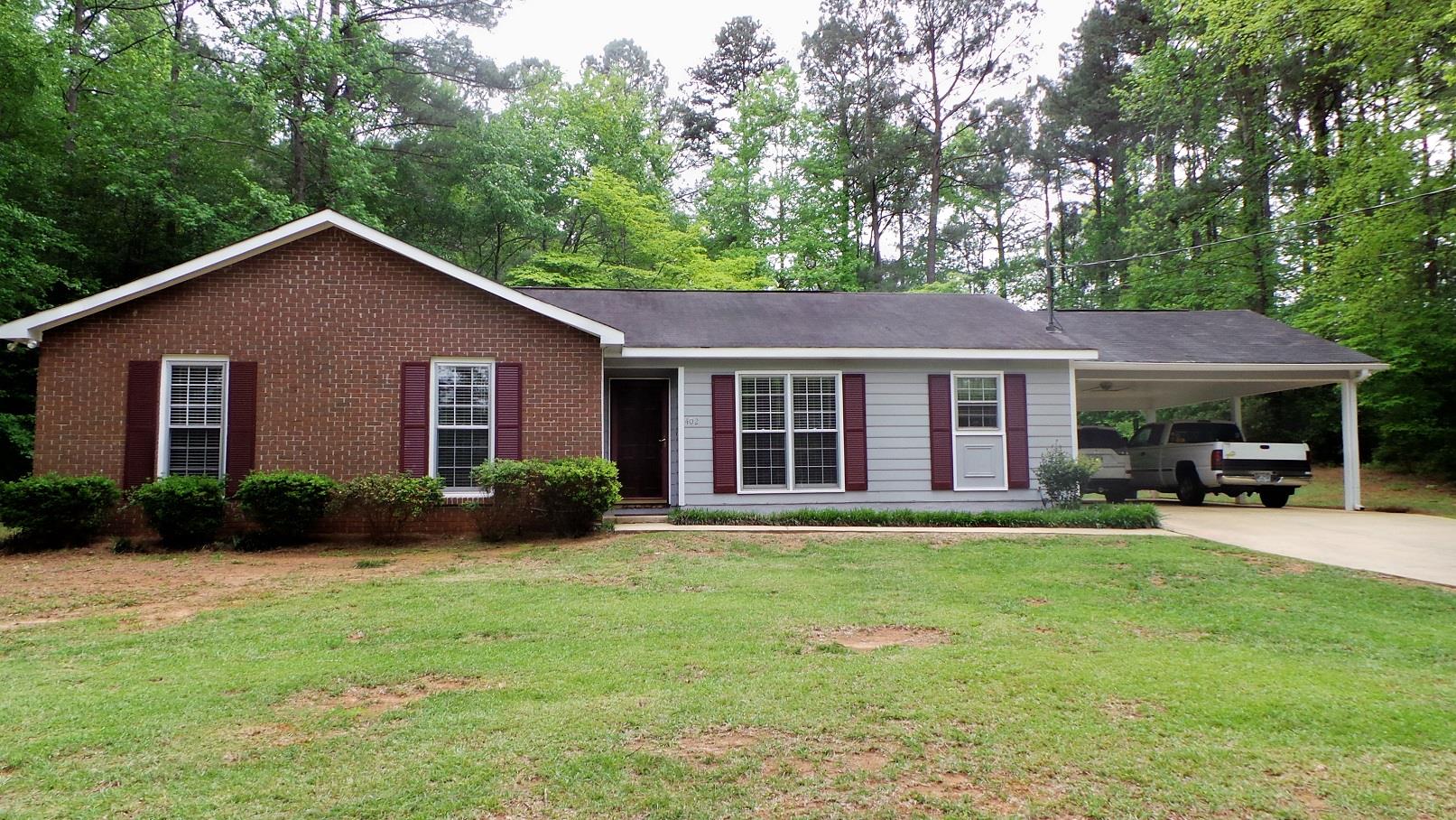 402 Pebble Dr, Lagrange, GA 30241 photo 1