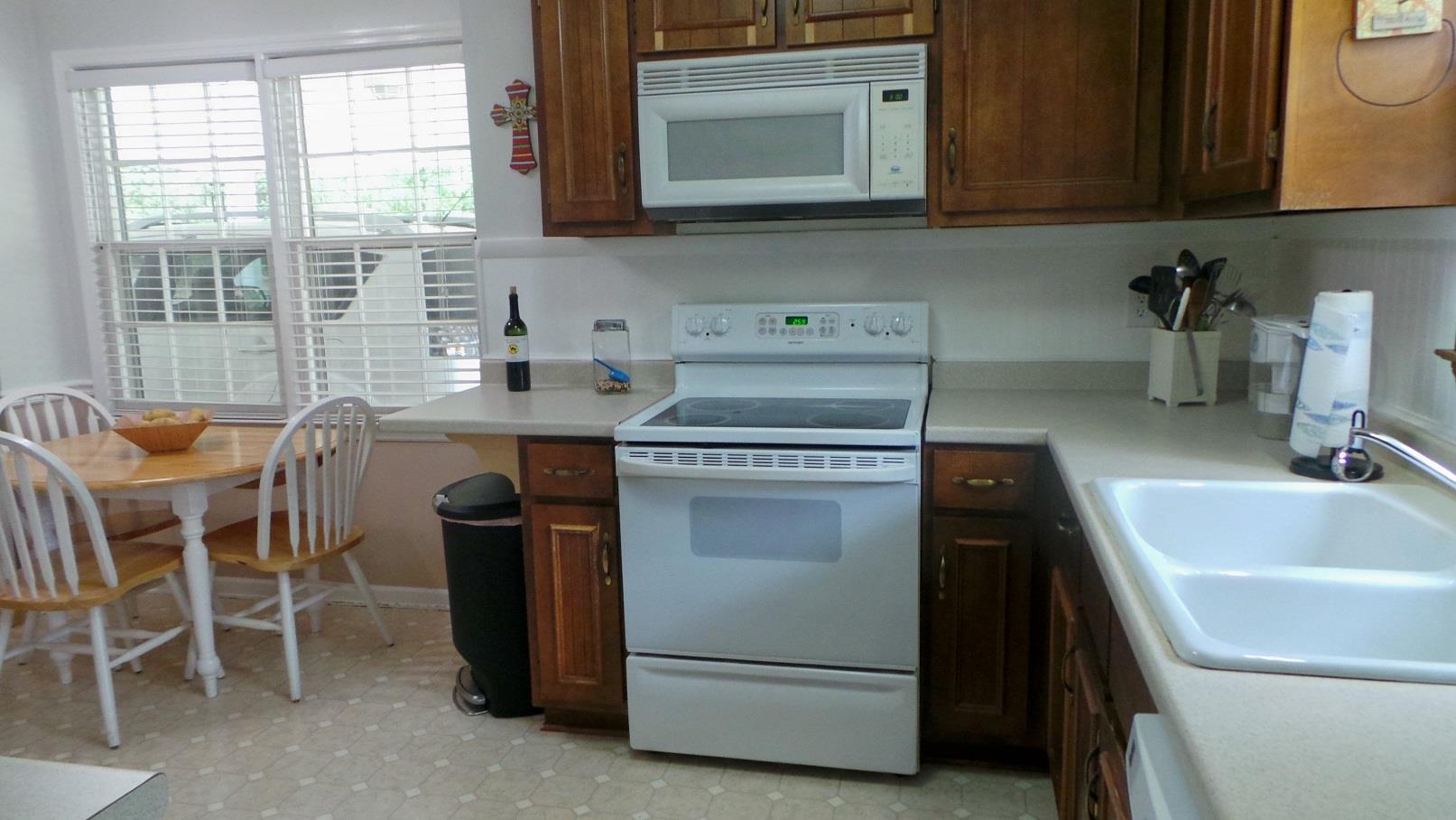 402 Pebble Dr, Lagrange, GA 30241 photo 5