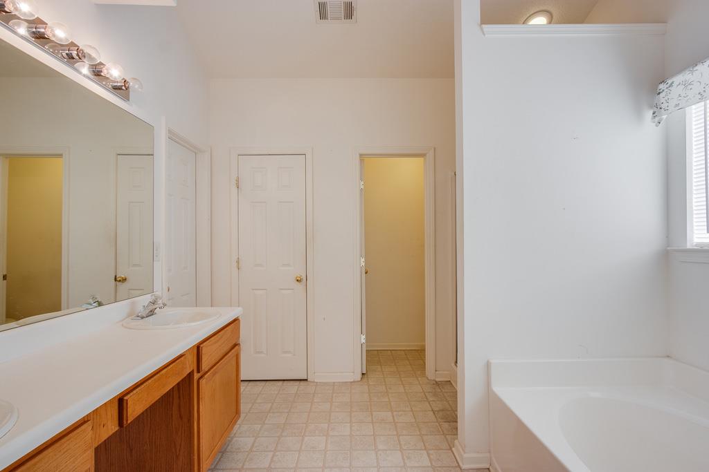 2120 Beckenham Pl, Dacula, GA 30019 photo 14