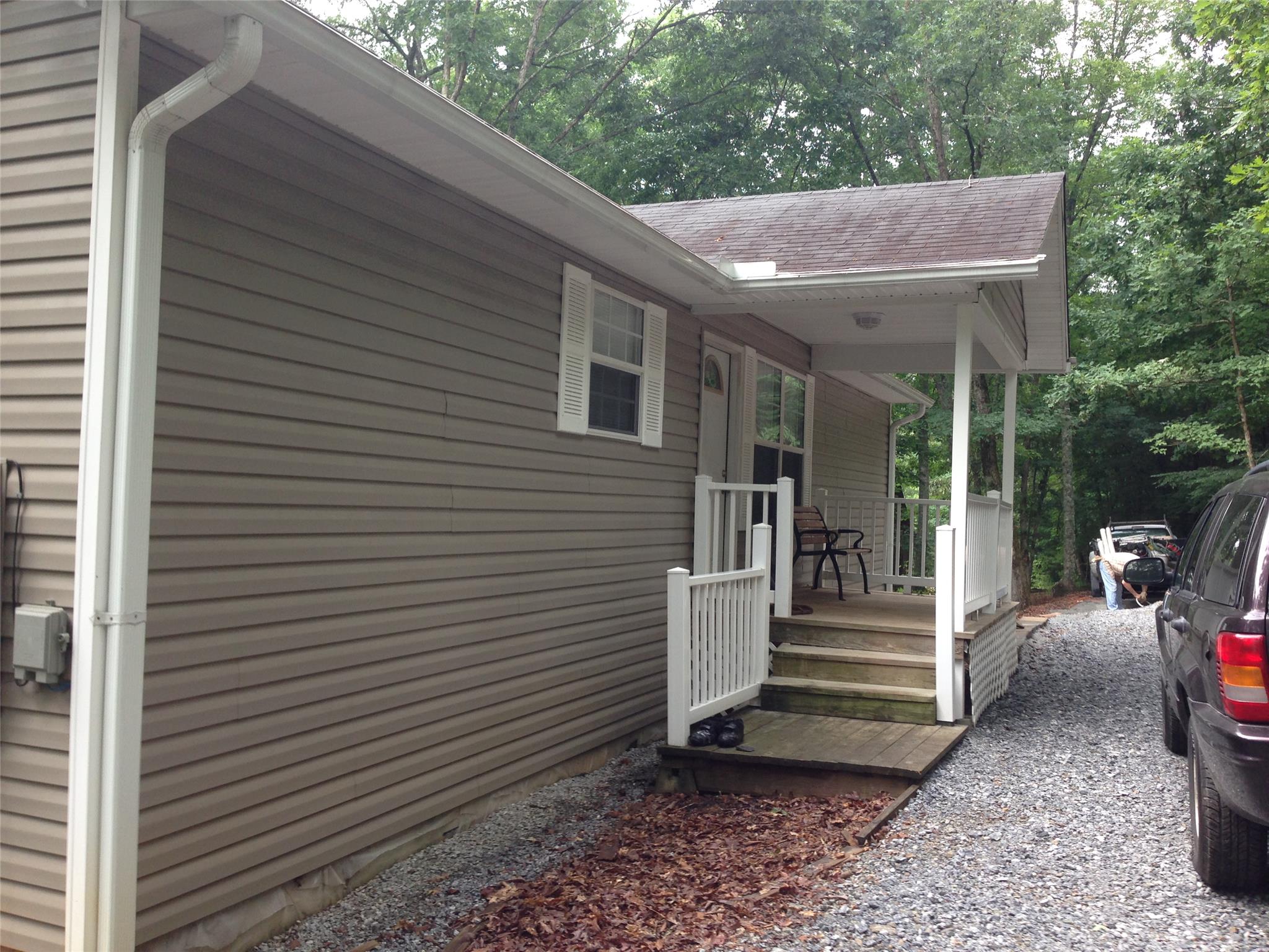 154 White St, Dillard, GA 30537 photo 3