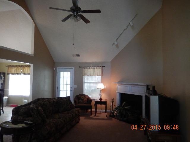 415 Princeton Ct, Hampton, GA 30228 photo 3