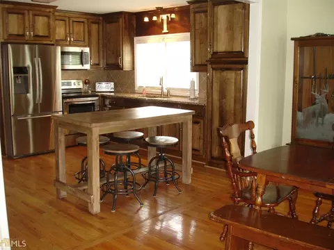 2405 30th St, Valley, AL 36854 photo 3