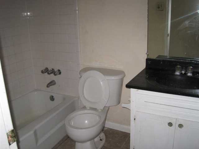 2293 Lanier Pl, Morrow, GA 30260 photo 8