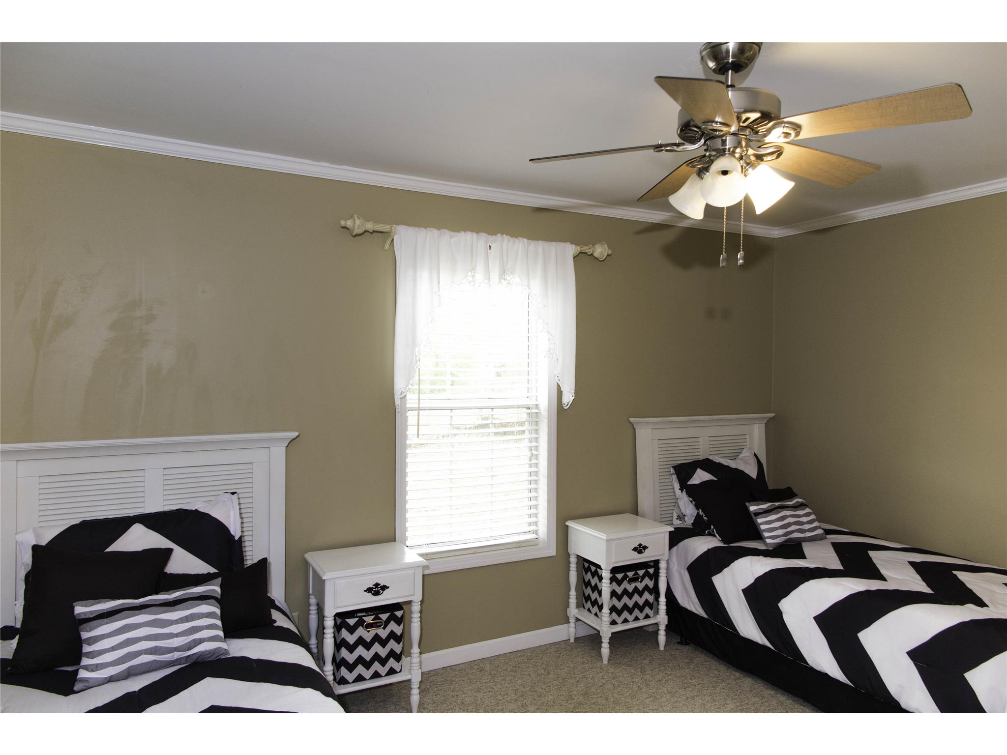76 E Broad St, Hoschton, GA 30548 photo 22
