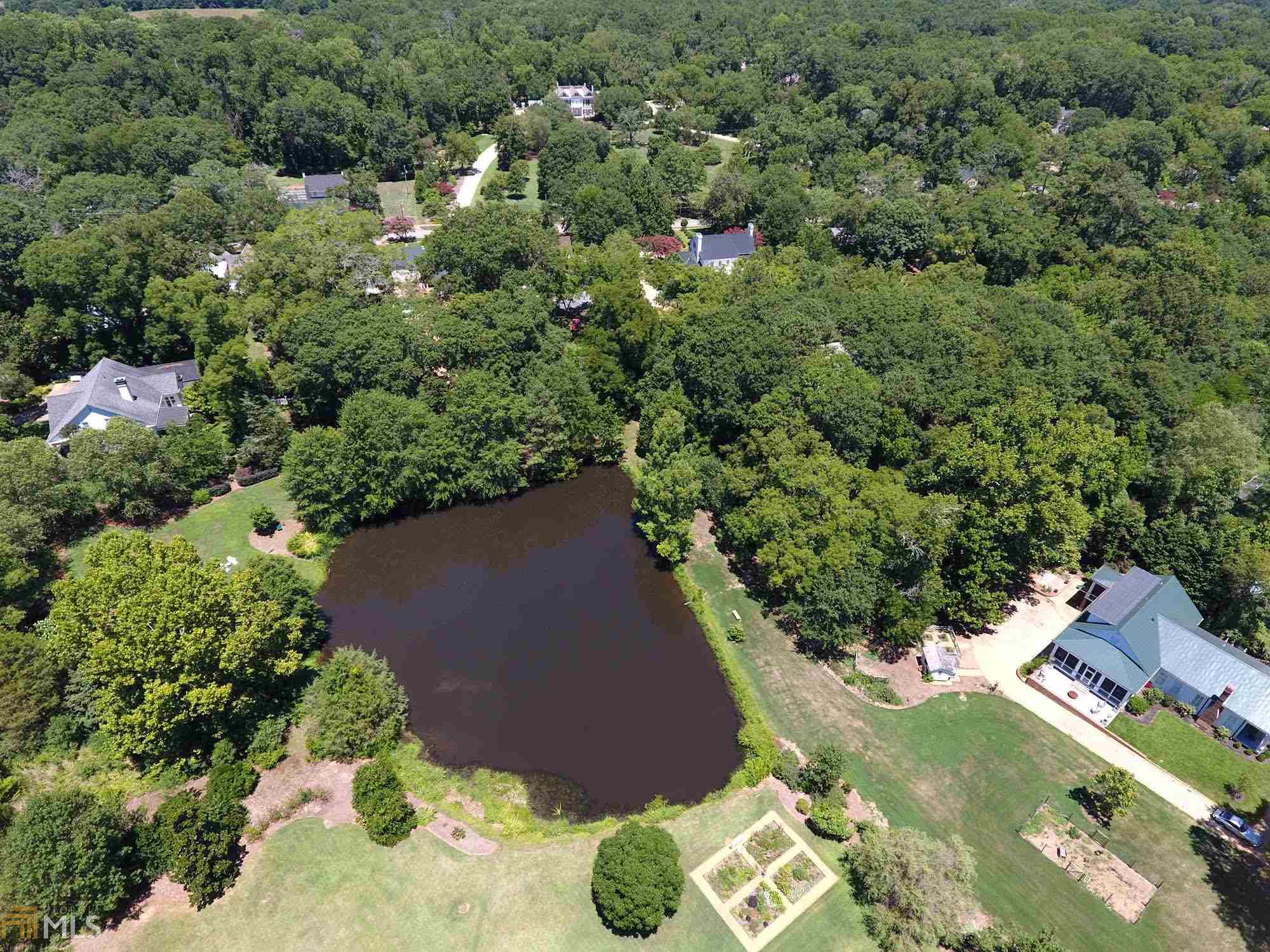 912 Dixie Ave, Madison, GA 30650 photo 2
