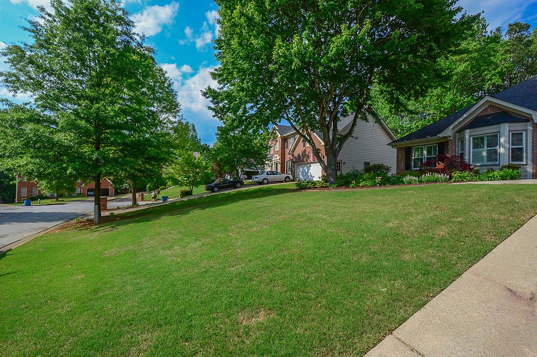 3955 Gallant Fox Ct, Duluth, GA 30096 photo 2
