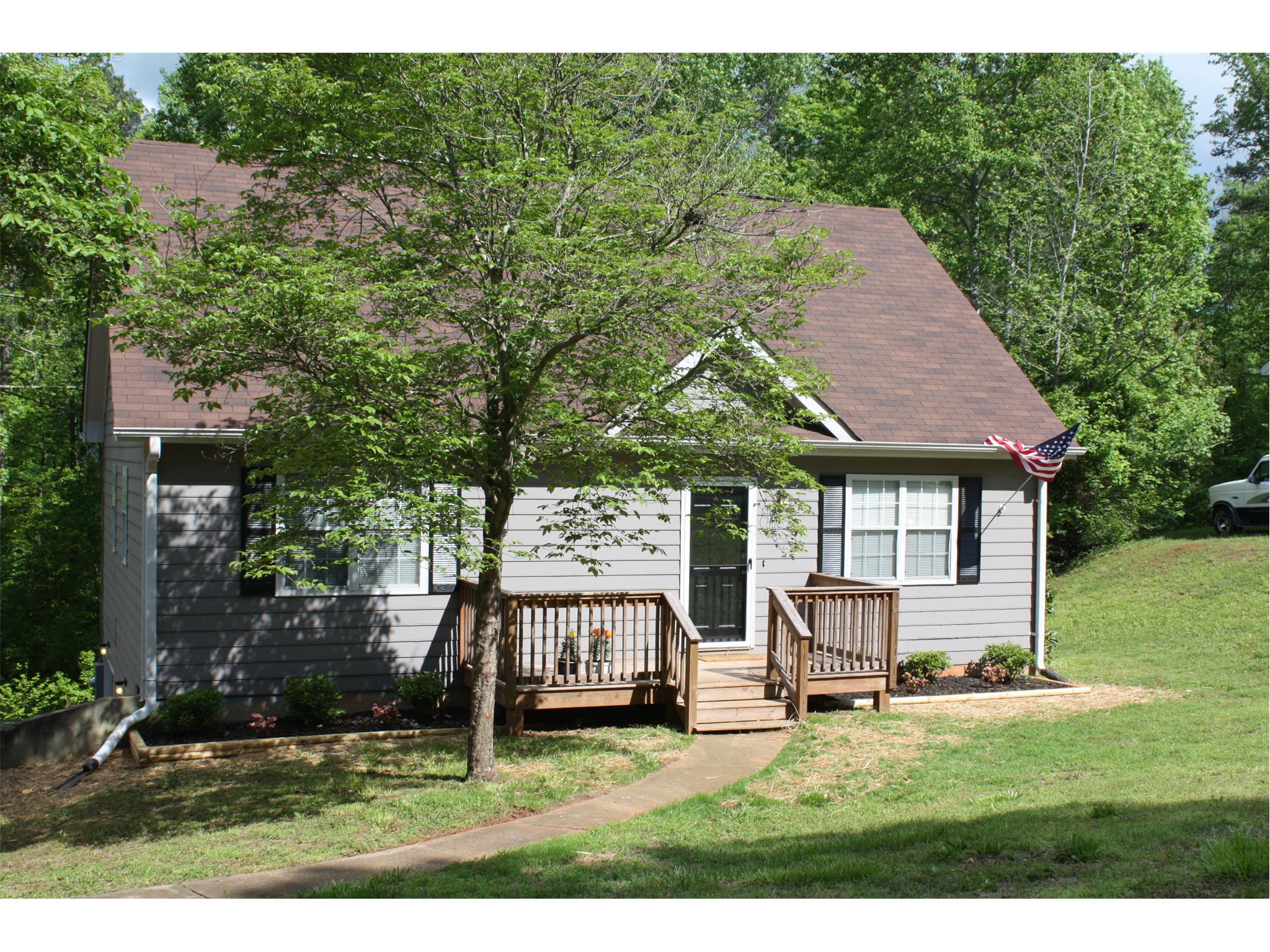 1349 Armstead Cir, Monroe, GA 30655 photo 2