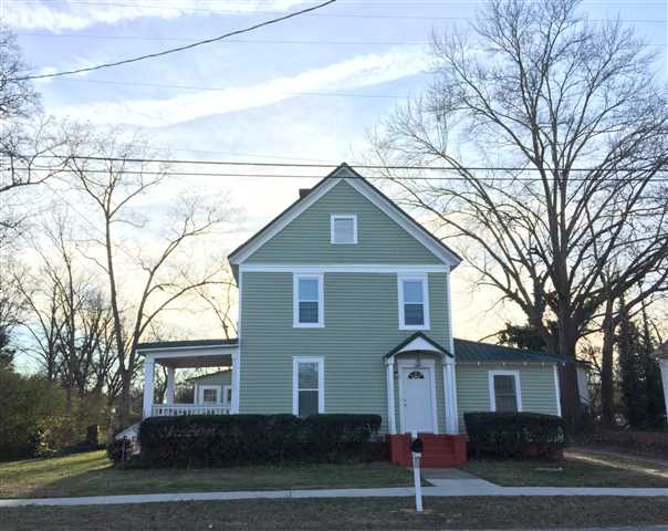 13 E Wright St, Winder, GA 30680 photo 2