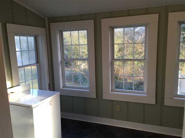 13 E Wright St, Winder, GA 30680 photo 18