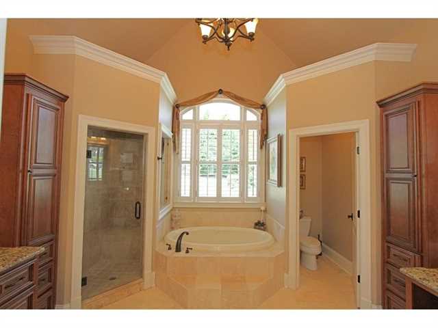 8625 Glasgow Pt, Duluth, GA 30097 photo 16