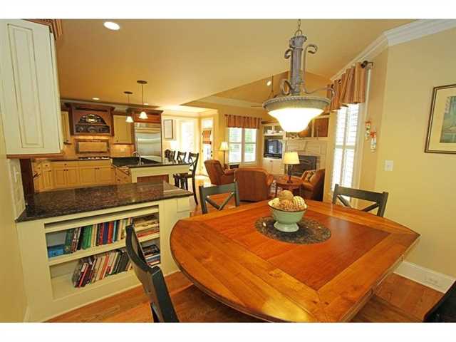 8625 Glasgow Pt, Duluth, GA 30097 photo 12