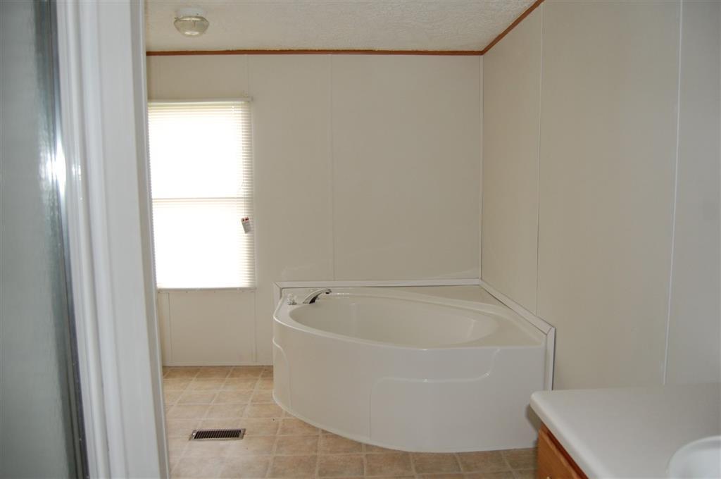 213 Jamesway Dr, Byron, GA 31008 photo 9