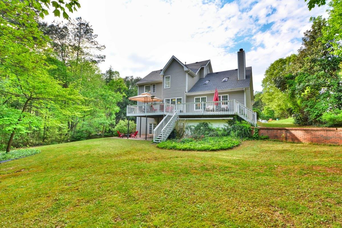 550 Shore Dr, Suwanee, GA 30024 photo 1