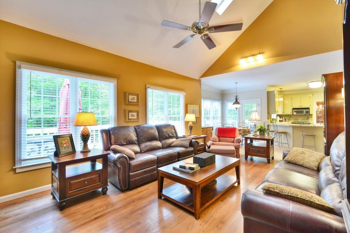 550 Shore Dr, Suwanee, GA 30024 photo 12